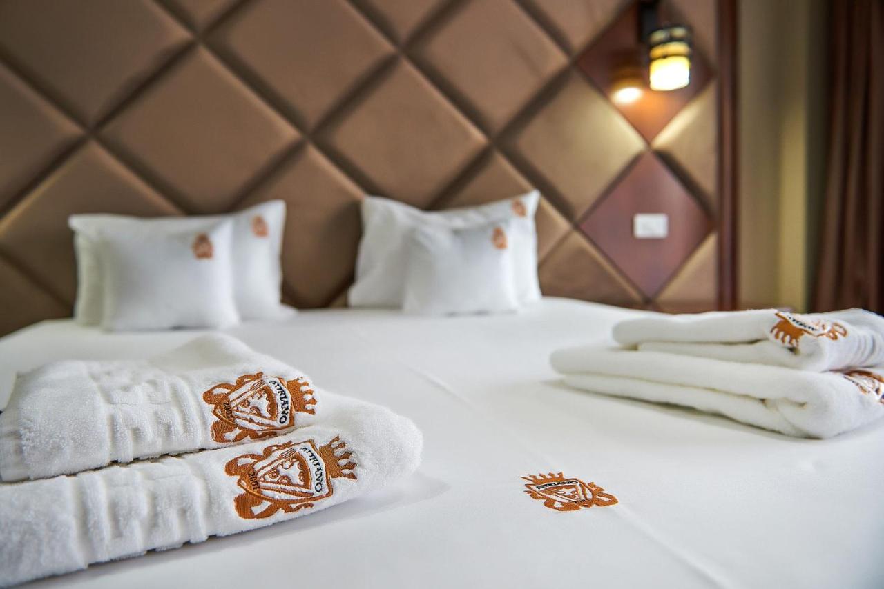 Hotel Adriano Brăila エクステリア 写真